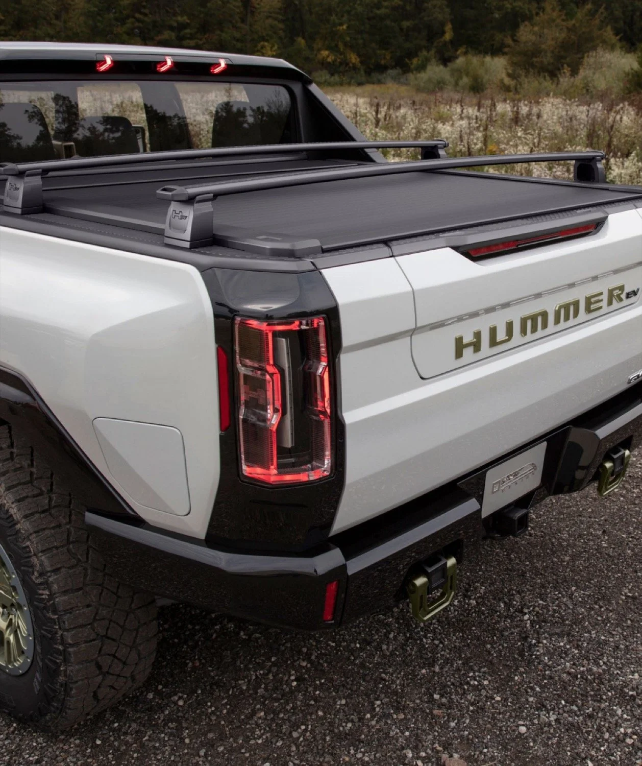 2024-hummer-ev-truck-bedslide-rack.jpg