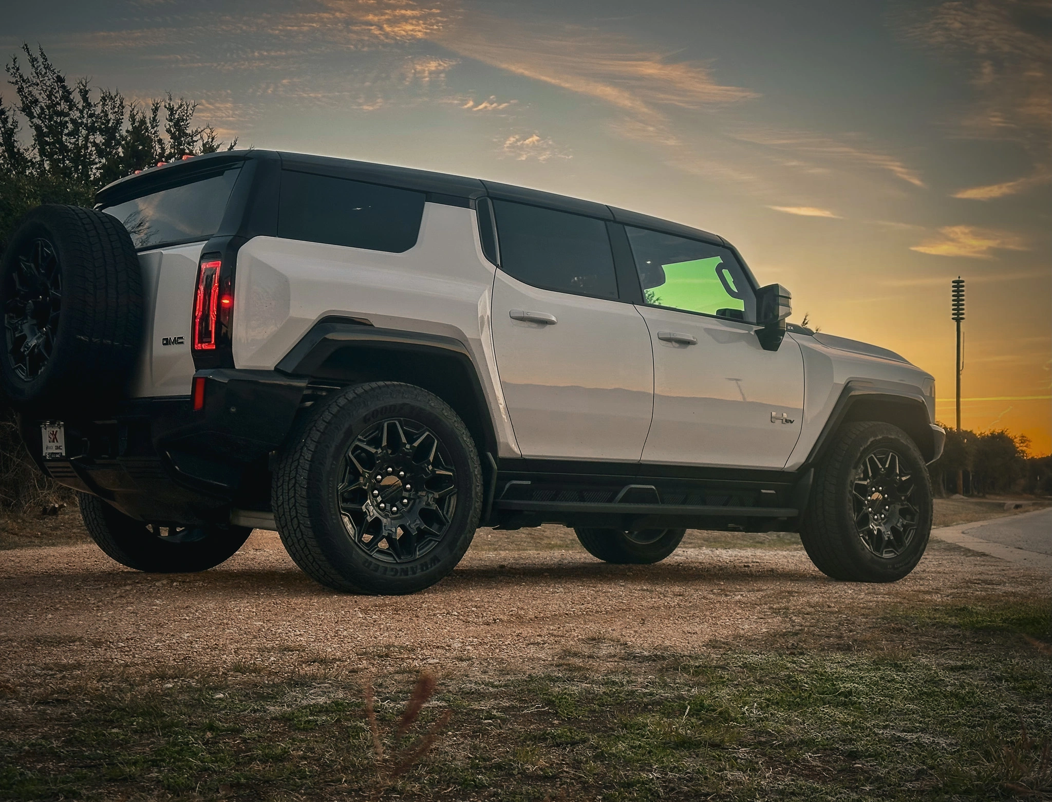 2025-hummer-ev-suv-sunrise.webp