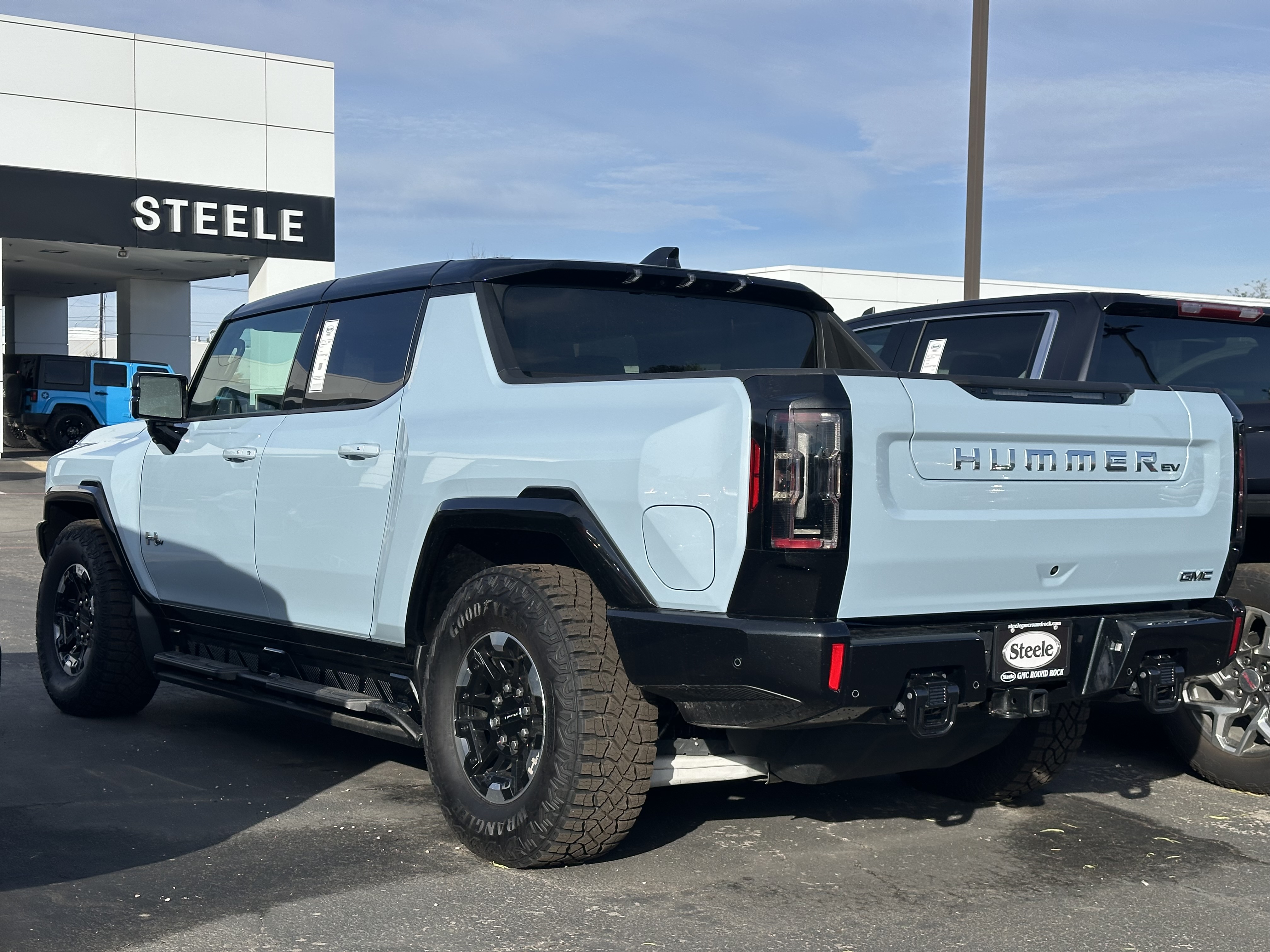 hummer-ev-truck-tide-metallic-ice-blue.jpeg