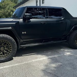 hummer-ev-pickup-vossen-hfx1-22-3.jpg