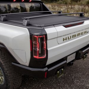 2024-hummer-ev-truck-bedslide-rack.jpg